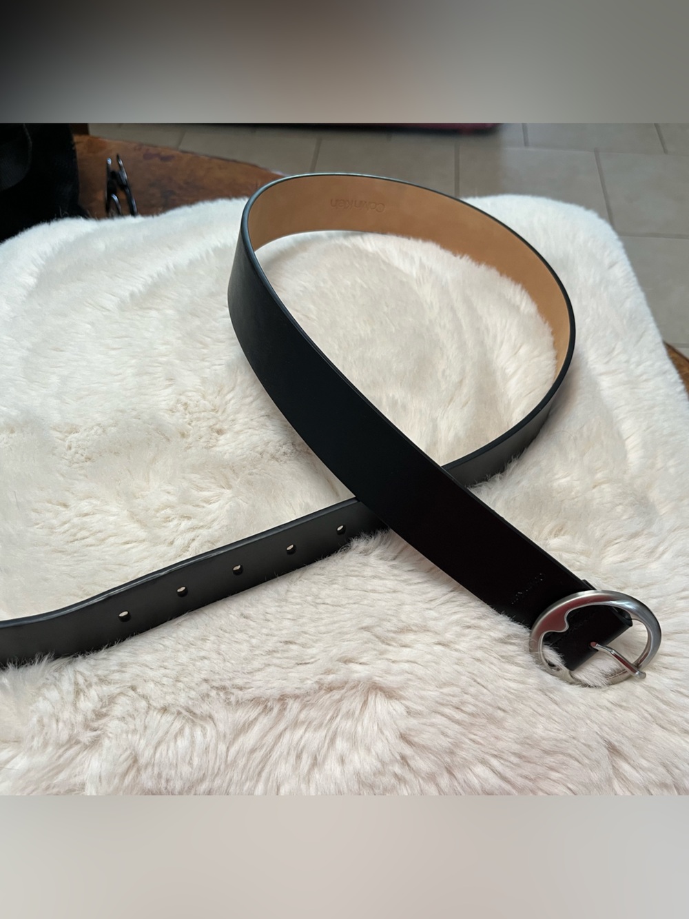 Woman’s Classic Black Leather Belt with Round Silver Buckle